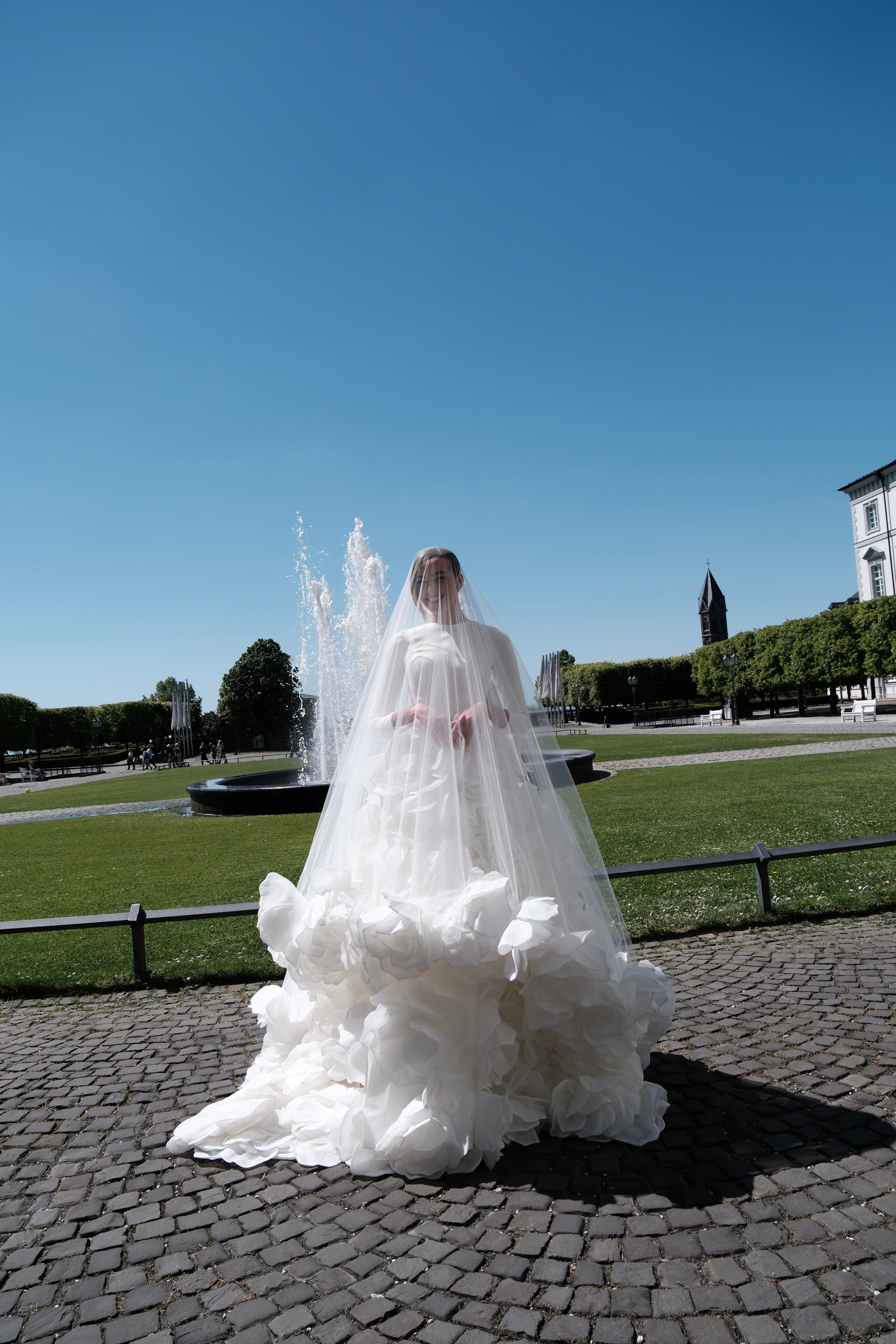Dress "Fleur de Rêve" with veil